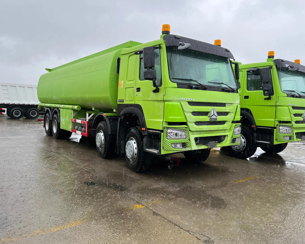 HOWO 8X4 Fuel Tanker - Cnhtctruck
