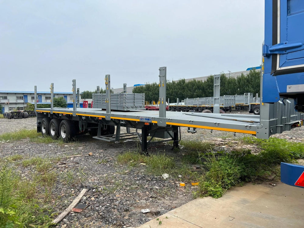 Timber Transport Semi-Trailer with Removable Posts & Low Deck (Suitable for Loader/Crane Loading & Unloading)