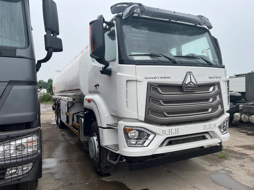 HOWO - NX 6X4 Water Sprinkler Truck - Cnhtctruck