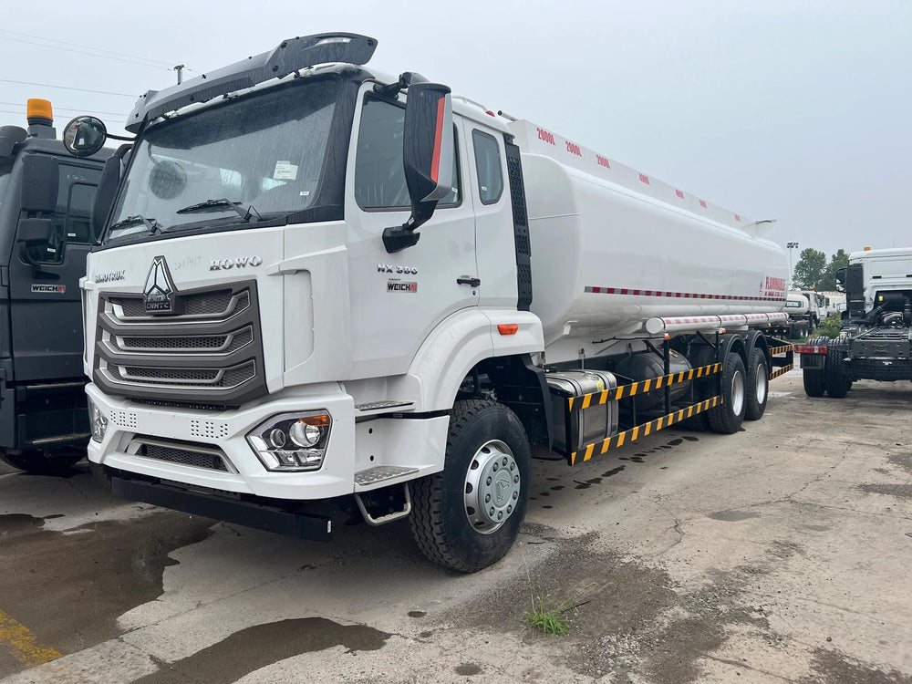 HOWO - NX 6X4 Water Sprinkler Truck - Cnhtctruck