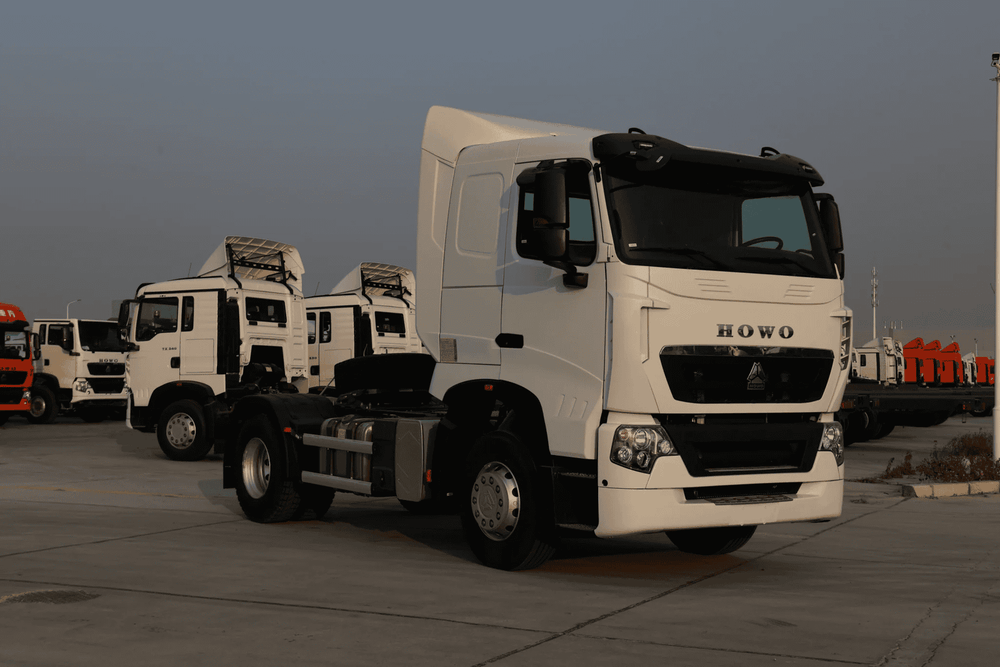HOWO T7H 4X2 Flat Top Tractor - My Store