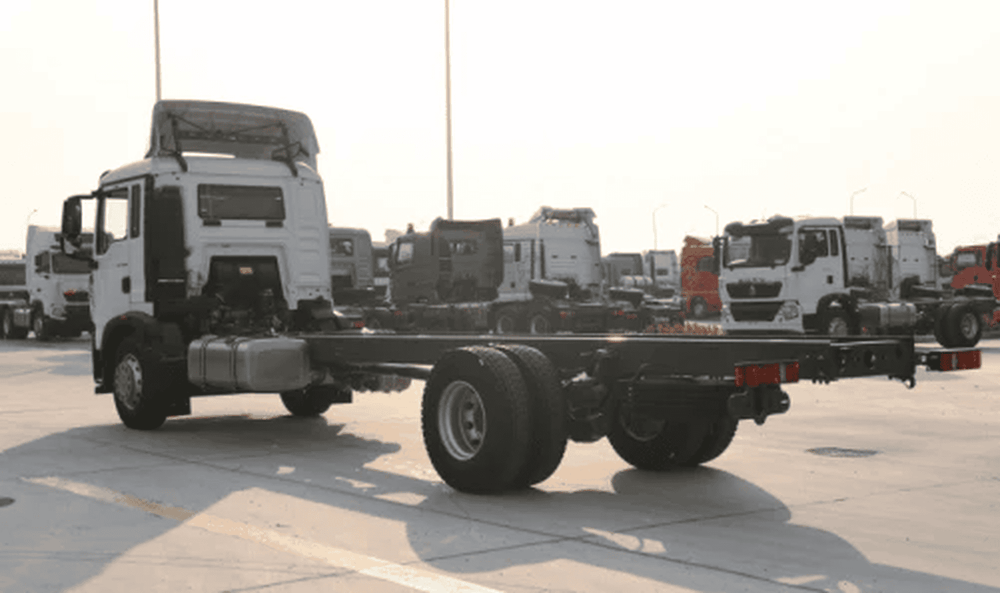 HOWO TX 4x2 Cargo Truck Chassis - 6200 mm Wheelbase - My Store