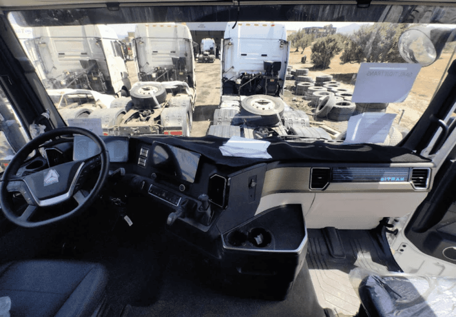 SITRAK 6X4 TRACTOR - AUTOMATIC GEARBOX ,prime mover 6x4 truck for Africa