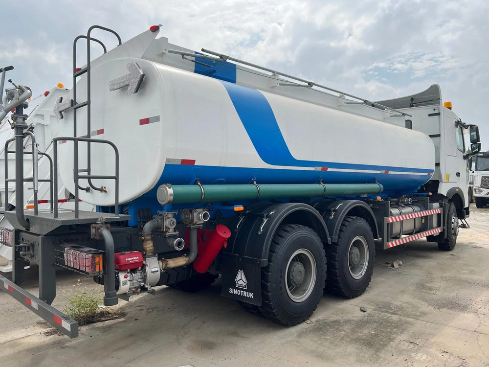 HOWO T7H 6X4 Water Sprinkler Truck - My Store